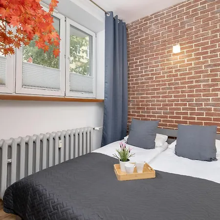 Przytulny Apartament Blisko Starego Miasta W Krakowie By Renters * Krakau
