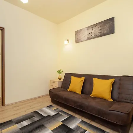 Przytulny Apartament Blisko Starego Miasta W Krakowie By Renters Appartement *