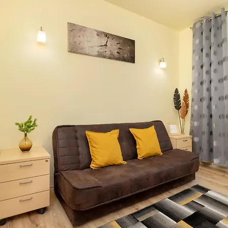 Przytulny Apartament Blisko Starego Miasta W Krakowie By Renters Krakau